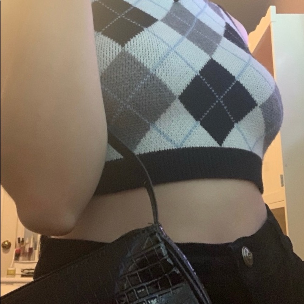 patterned sweater vest lightly worn white&black🐲